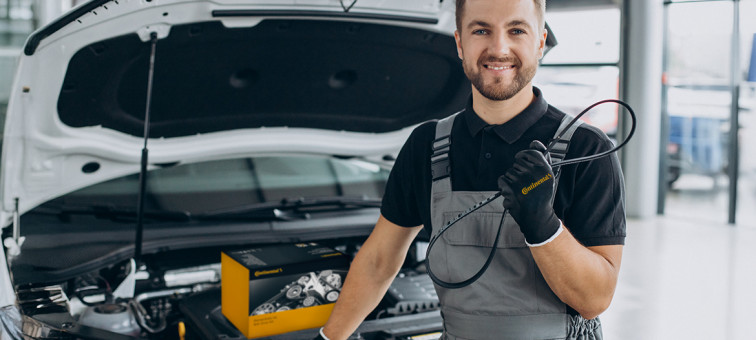 CONTINENTAL – PARTNER OF THE YOUNG CAR MECHANIC COMPETITION